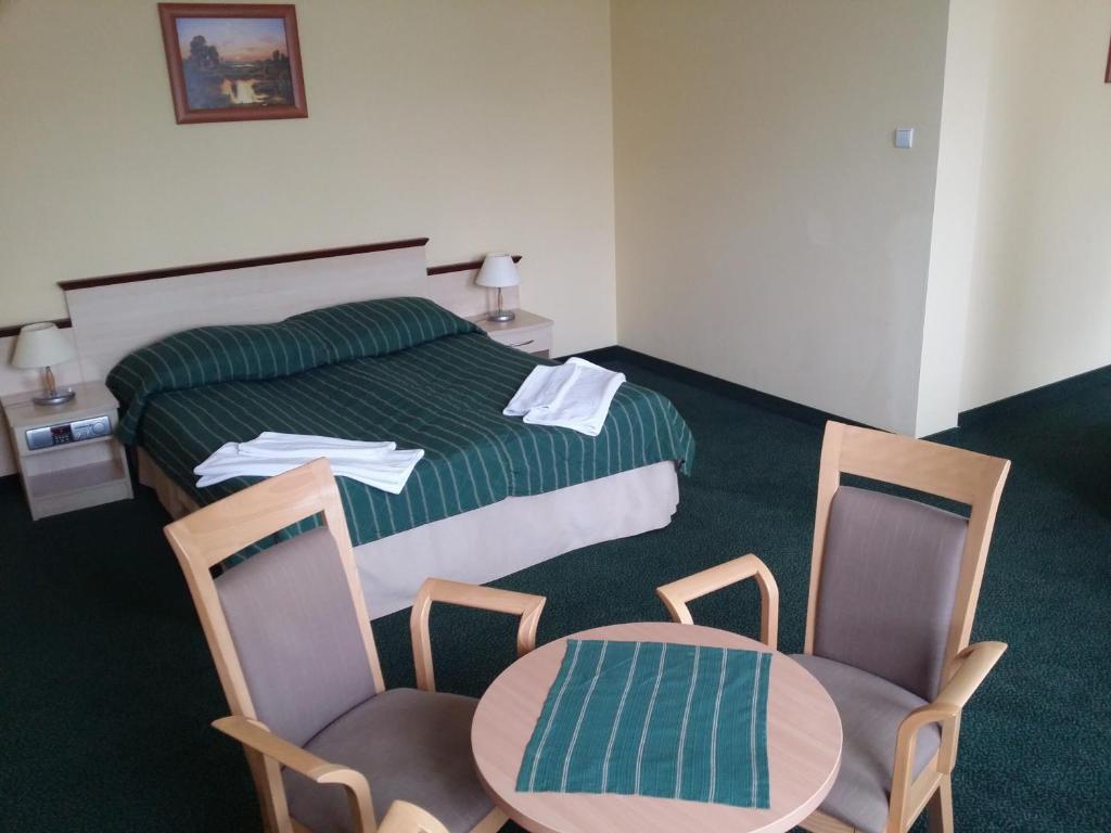 Hotel Wodnik Slok Extérieur photo
